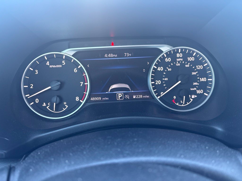 Used 2025 Gray Nissan SV image 9