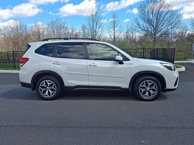Used 2021 White Subaru Premium image 7