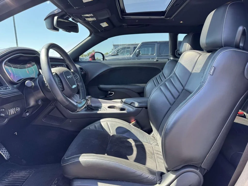 Used 2023 Red Dodge SRT Hellcat Jailbreak image 13