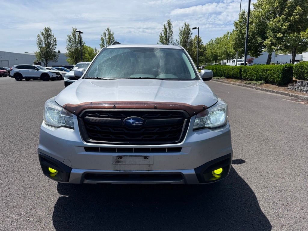 Used 2018 Ice Silver Metallic Subaru 2.5i Premium image 2