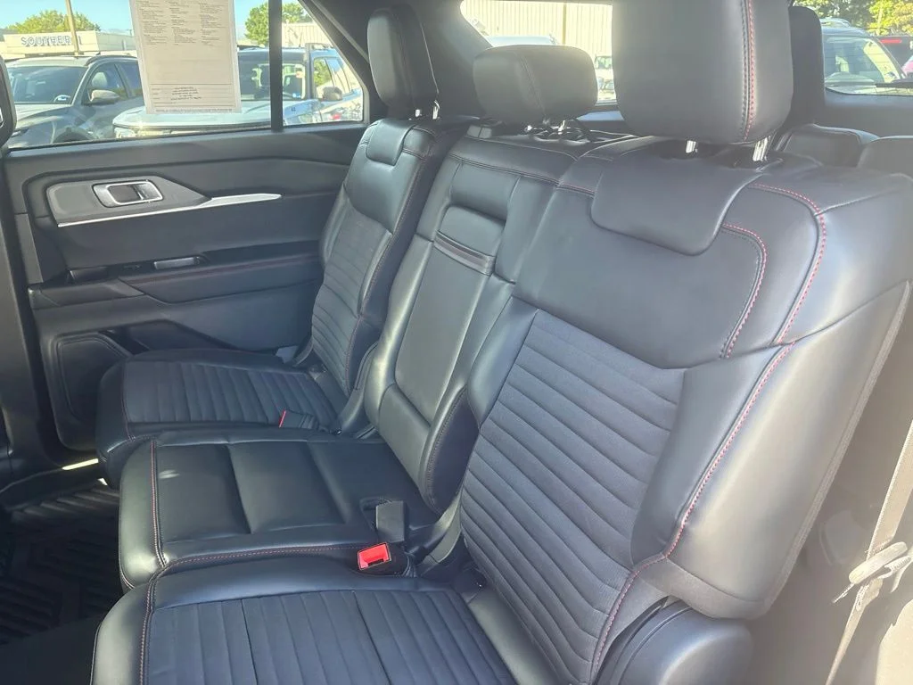 Used 2025 Black Ford ST-Line image 31
