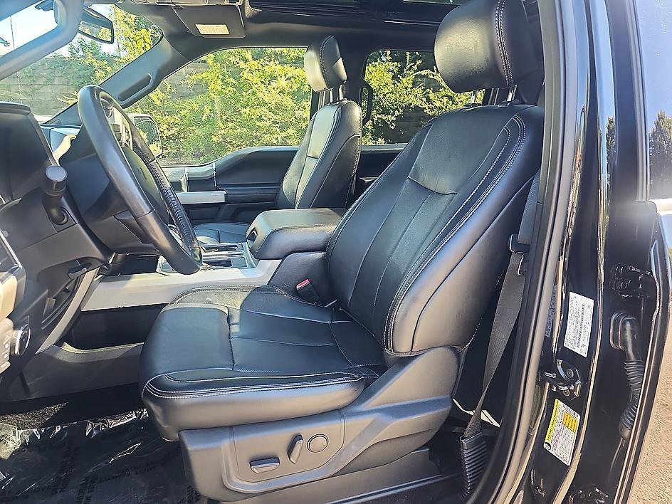 Used 2020 Agate Black Metallic Ford LARIAT image 15