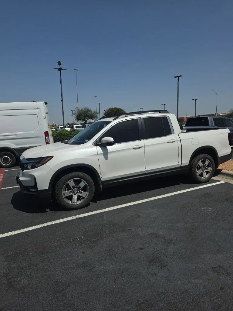 Certified Used 2024 Platinum White Honda RTL image 1