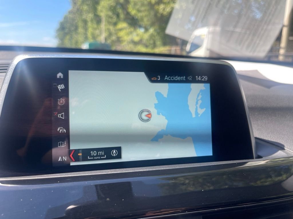 Used 2018  BMW xDrive28i image 20