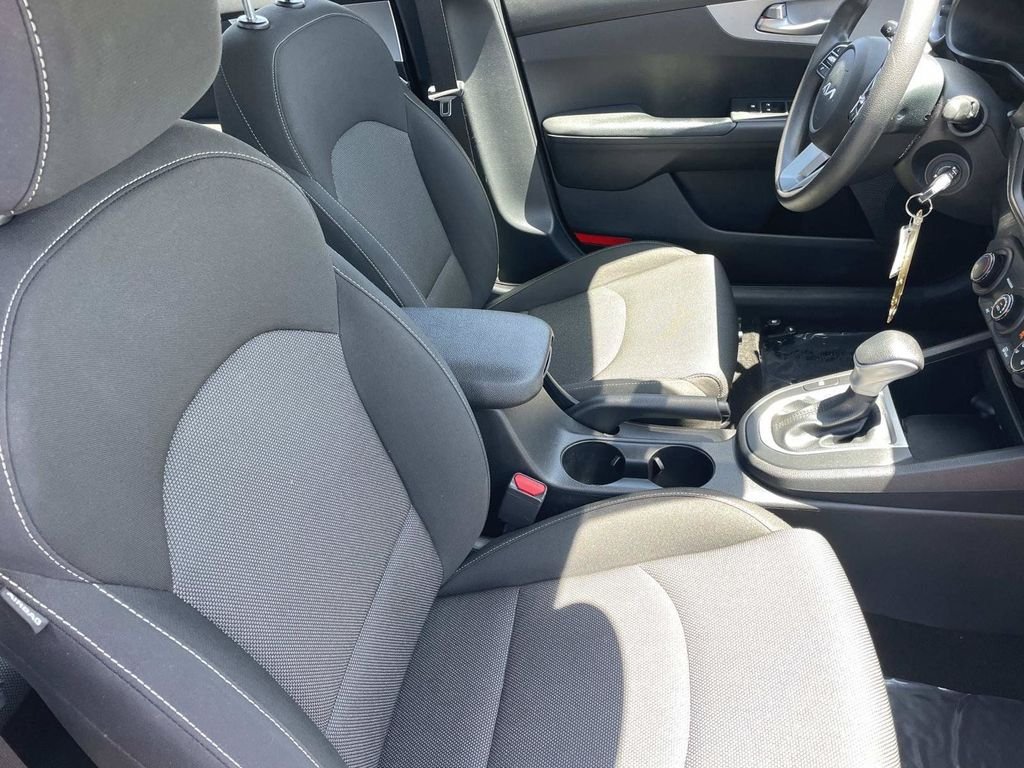 Used 2023 Gray Kia LXS image 23