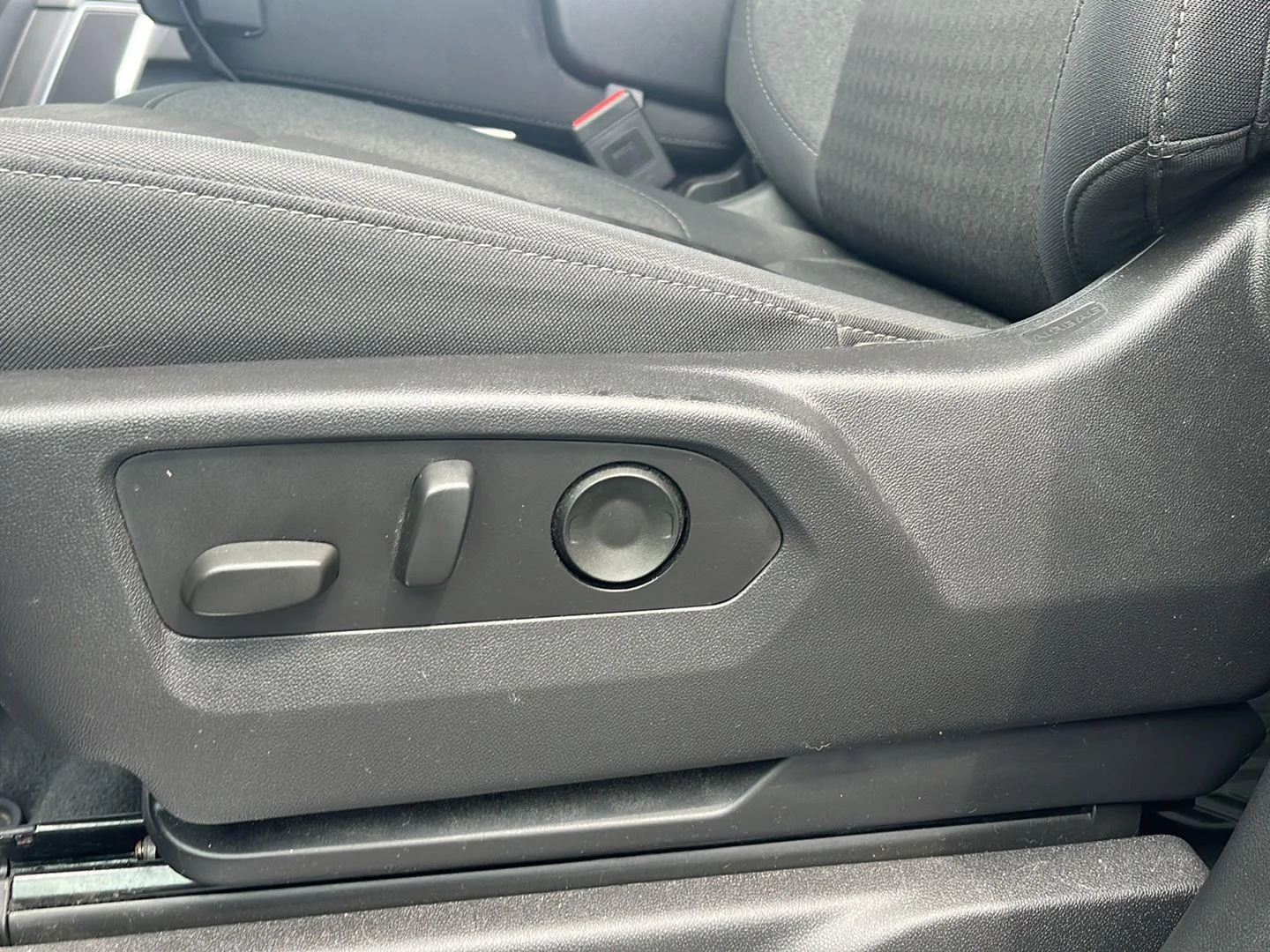 Used 2025 Black Chevrolet RST image 23
