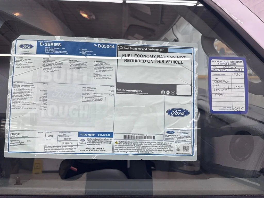 New 2025 Oxford White Ford E-350 SRW image 26