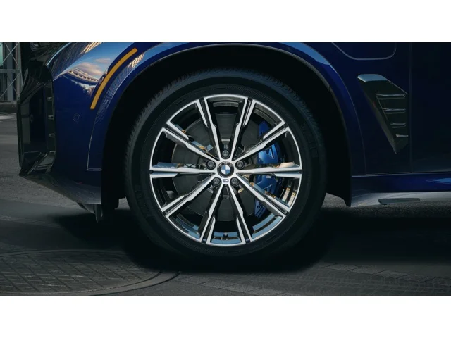 New 2026 Tanzanite Blue II Metallic BMW xDrive50e image 7