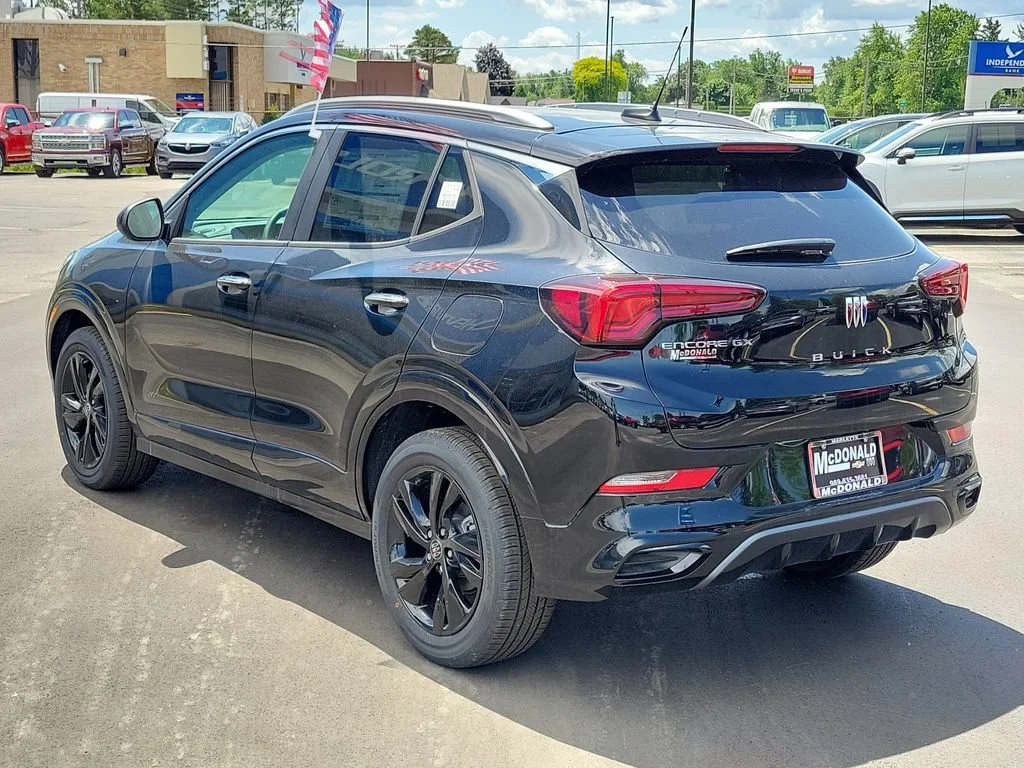 2026 Buick Encore GX Sport Touring - Photo 4