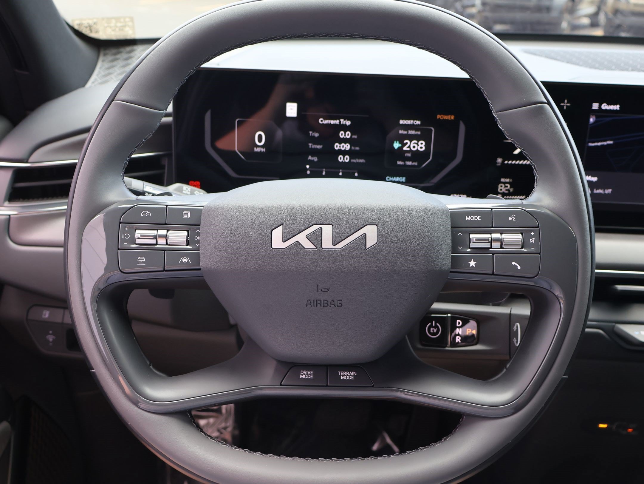 Used 2026 Ebony Black Kia Land image 15