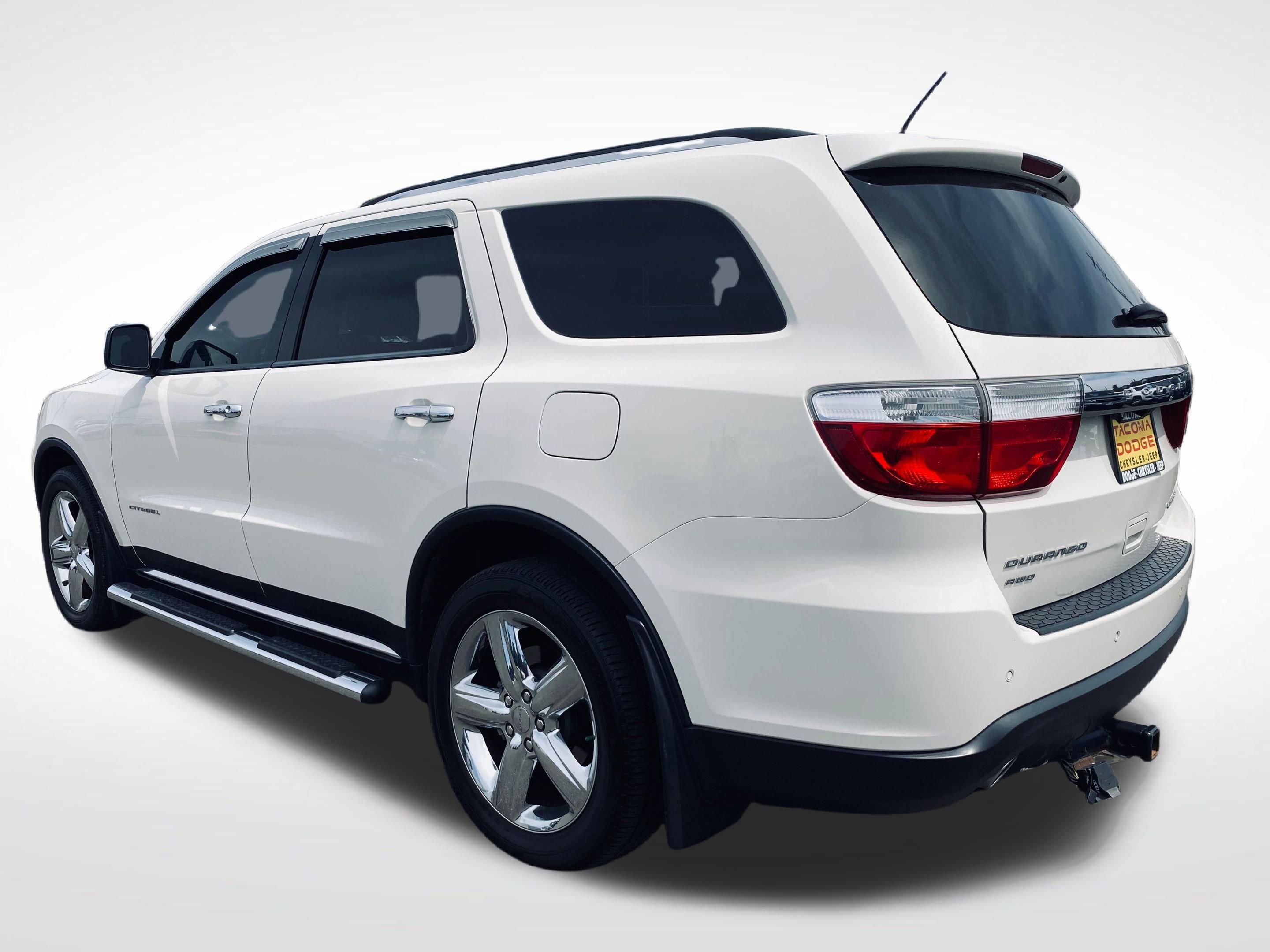 Used 2012 White Dodge Citadel image 3
