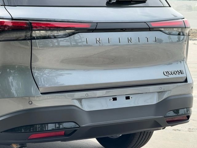 New 2026 GRAPHITE SHADOW INFINITI Sport AWD image 9