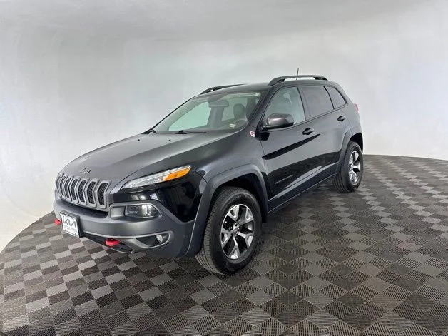 Used 2017 Black Jeep Trailhawk image 5
