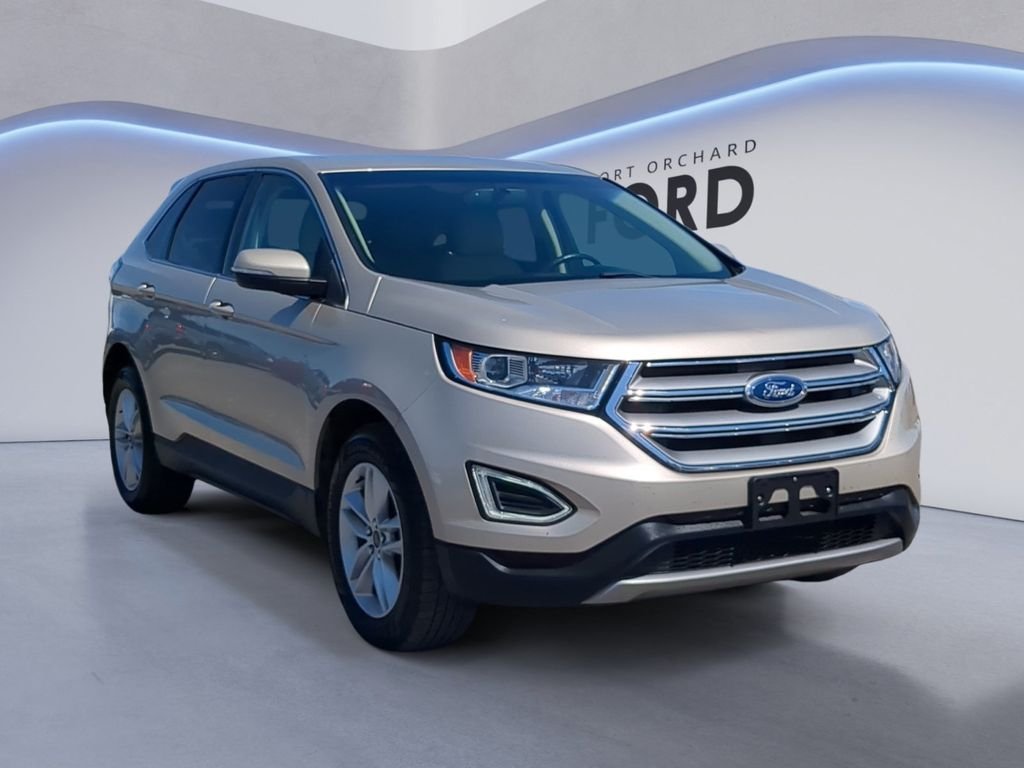 Used 2017 Gold Ford SEL image 9