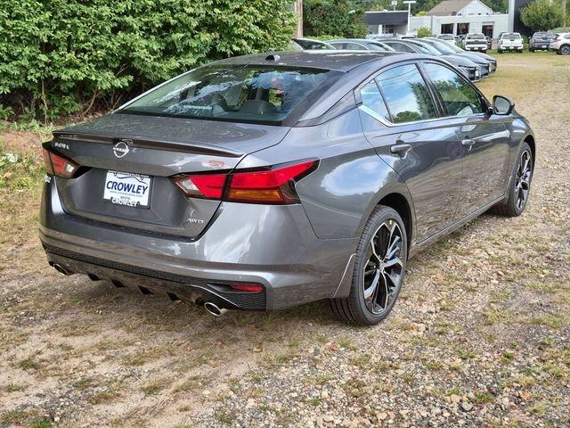 New 2026 Gun Metallic Nissan SR image 4