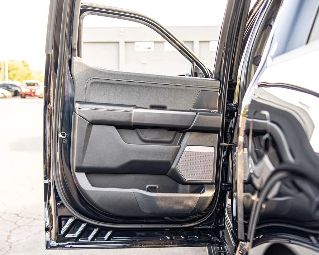 Used 2026 Blue Ford Lariat image 33