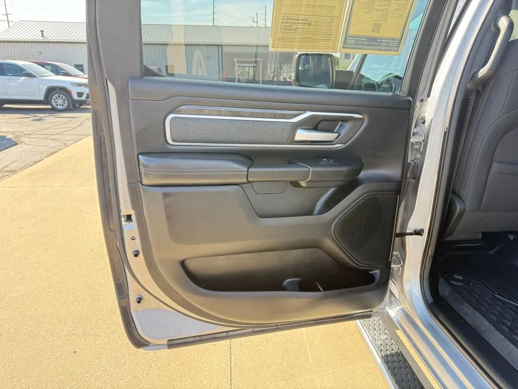 Used 2023 Silver Ram Big Horn/Lone Star image 20
