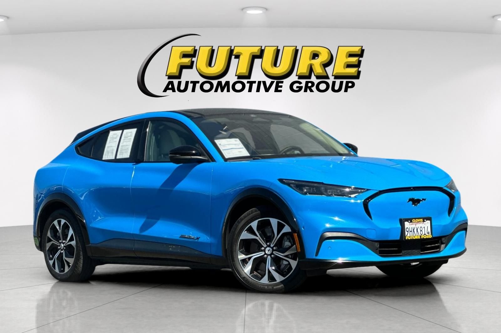 Used 2023 Blue Ford Premium image 1