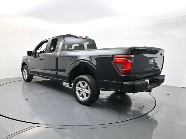 New 2026 Black Ford XLT image 5