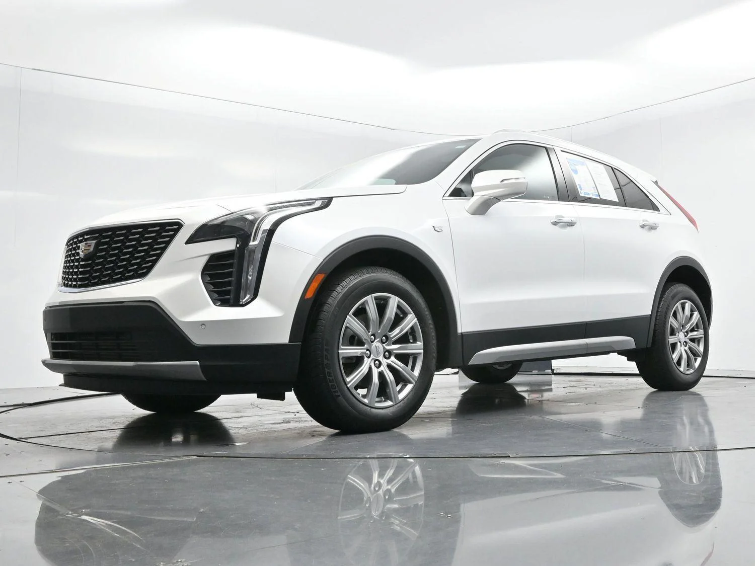 Used 2023 Crystal White Tricoat Cadillac Premium Luxury image 43