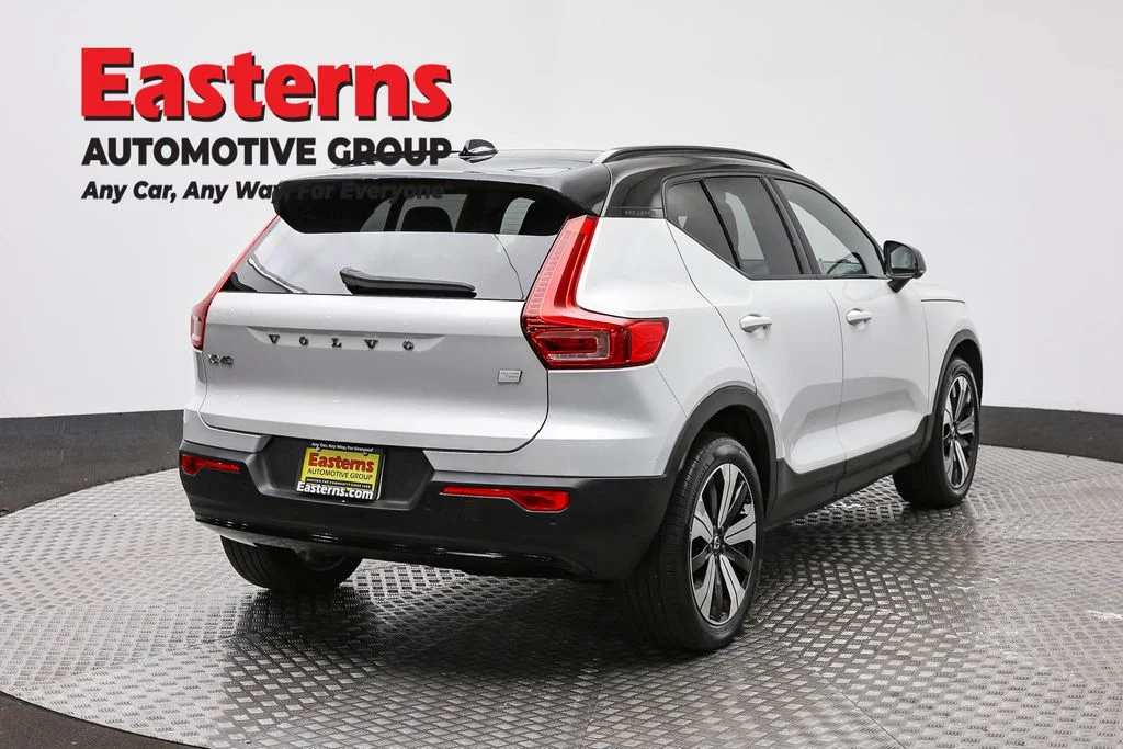 Used 2023 White Volvo Twin Plus image 5