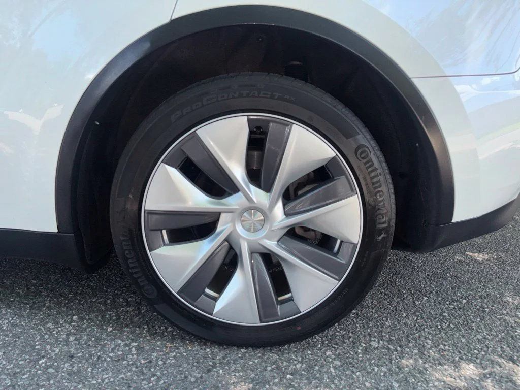 Used 2023 White Tesla Long Range image 35
