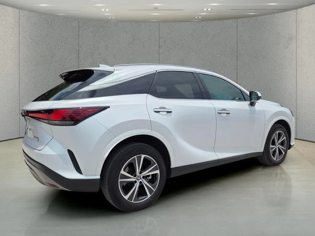 Used 2025 White Pearl Lexus RX 350h Premium image 3