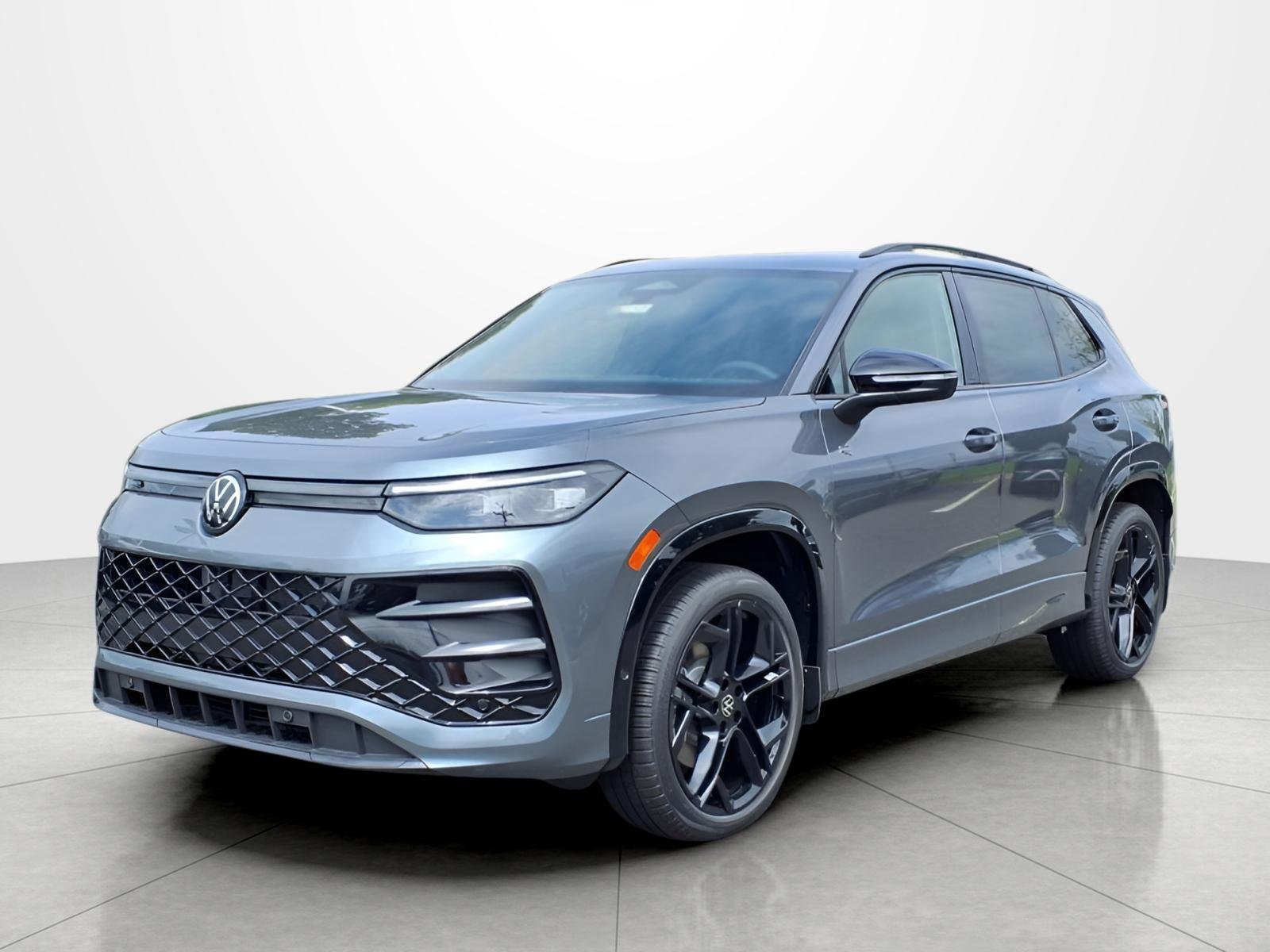 2025 Volkswagen Tiguan SE R-LINE BLACK