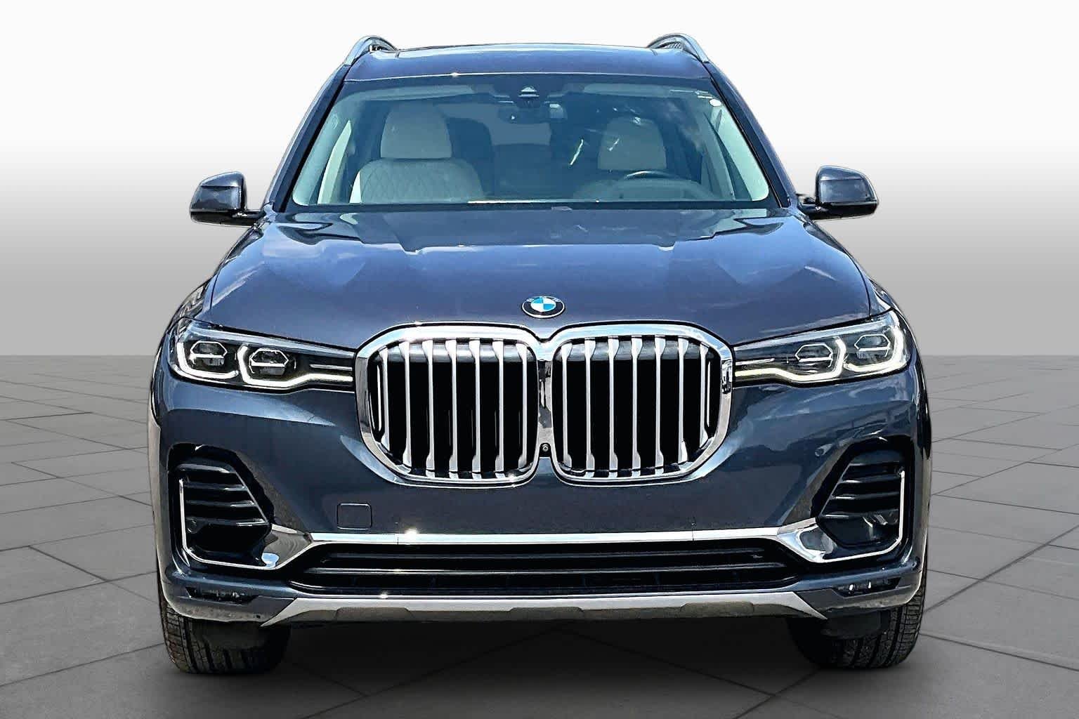 Used 2020 Arctic Gray Metallic BMW xDrive40i image 4