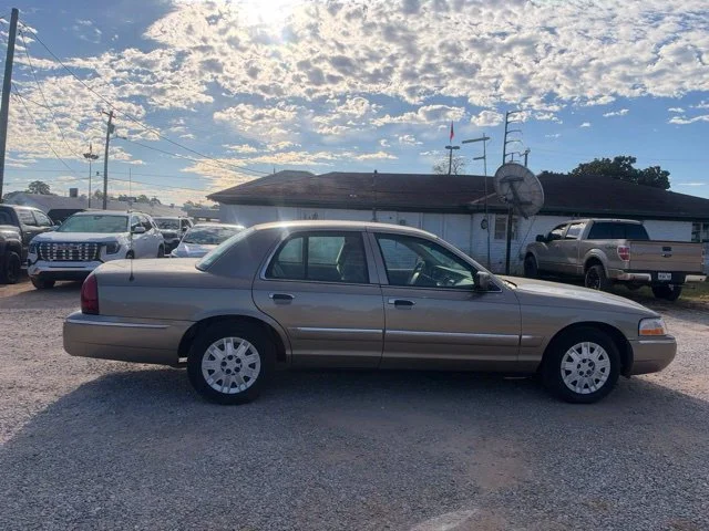 Used 2005 Tan Mercury GS image 15