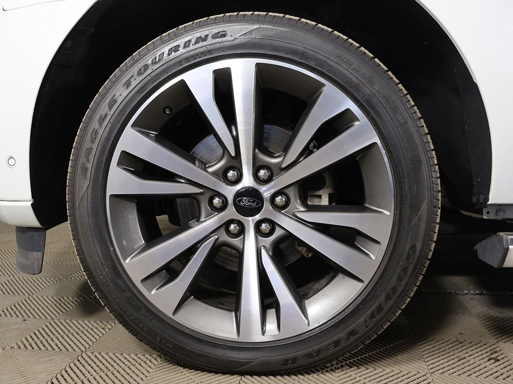 Used 2020 White Ford Platinum image 22