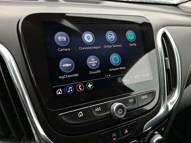 Used 2022 Silver Chevrolet Premier image 23