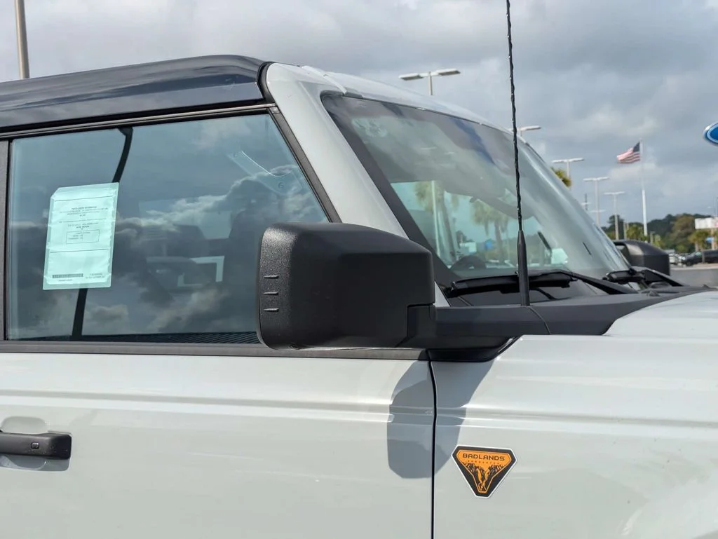 New 2026 Avalanche Gray Ford Badlands image 11