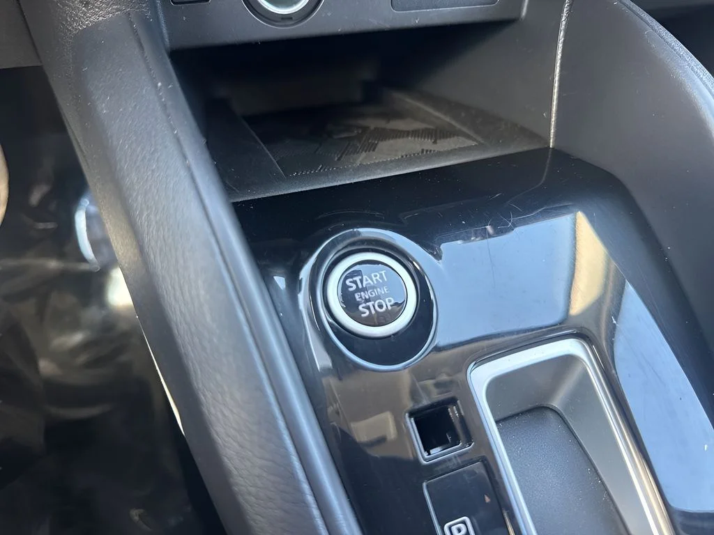 Used 2025 Gray Nissan 1.6 SV image 19