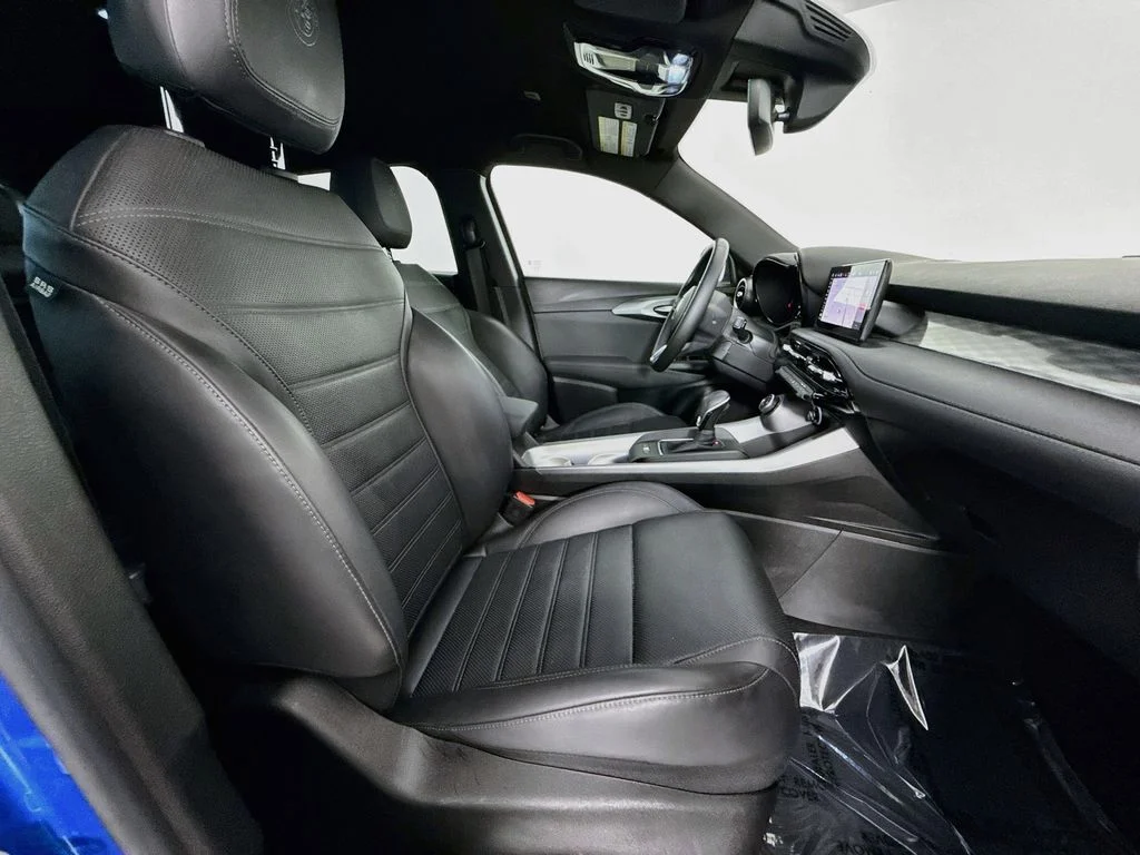 Used 2024 Blue Alfa Romeo Ti image 28