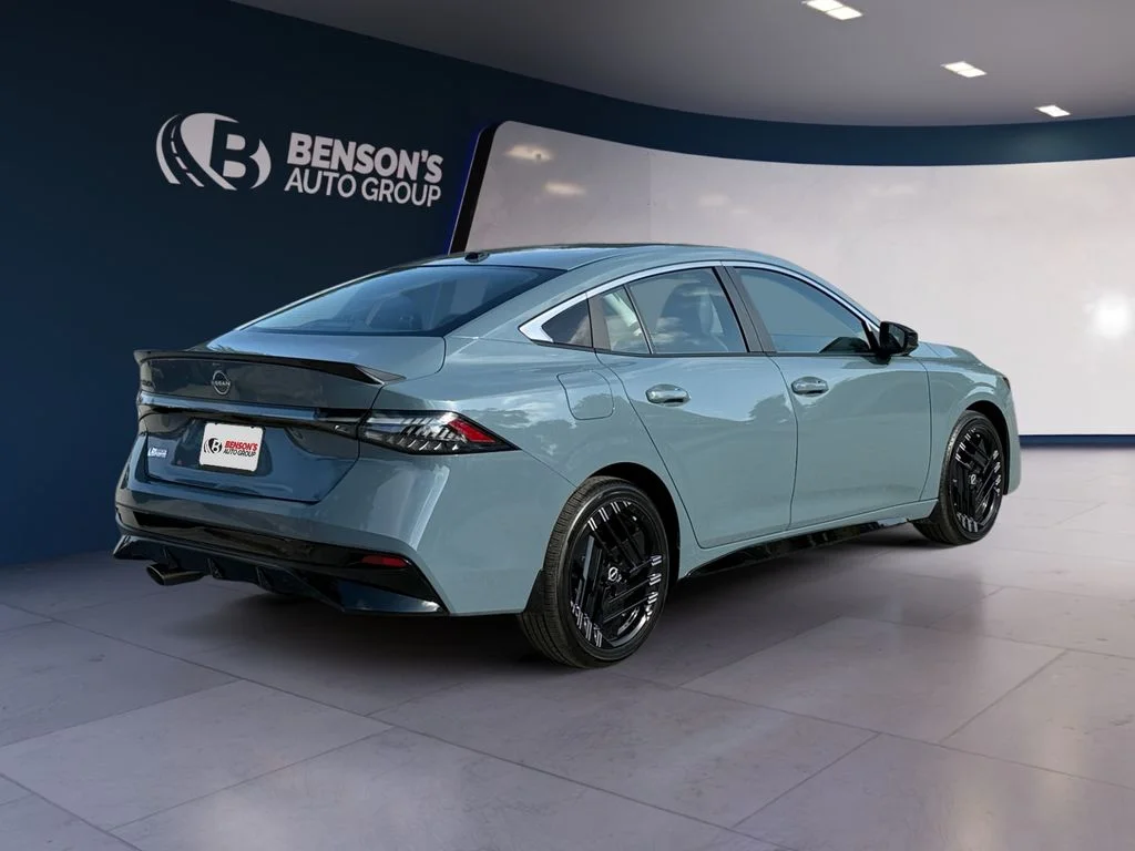 New 2027 Gray Nissan SR image 5