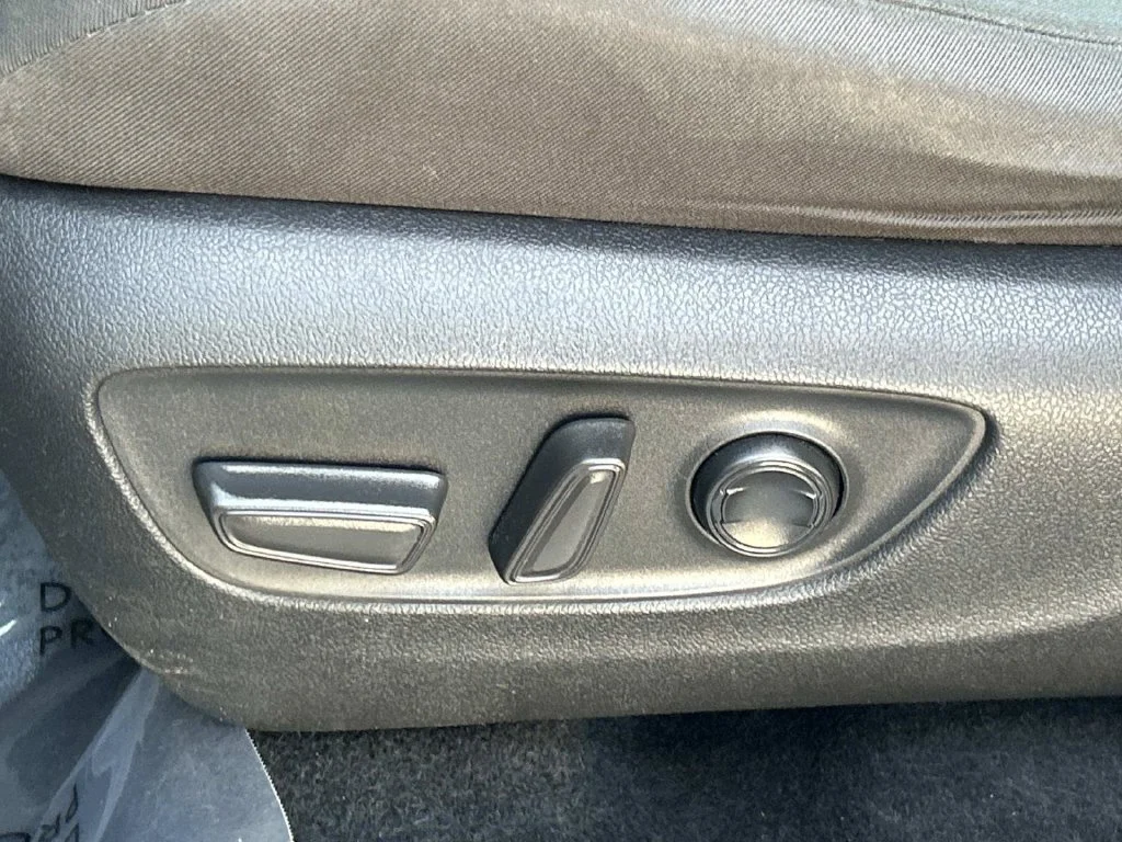 Used 2024 Silver Toyota XLE image 27