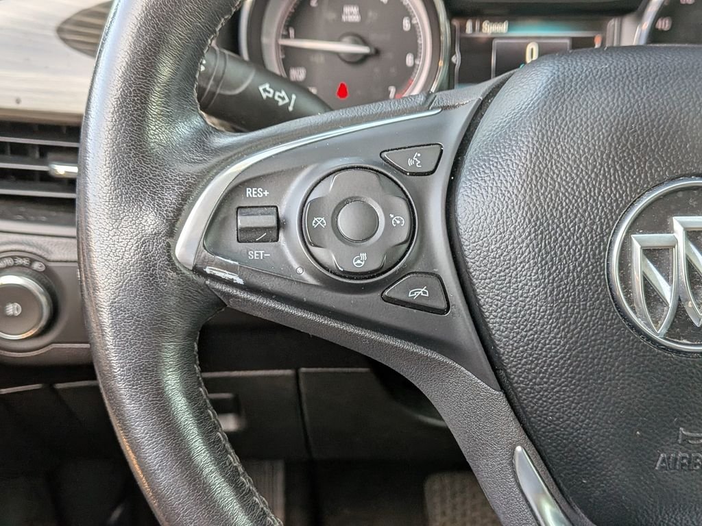Used 2020 Black Buick Essence image 18