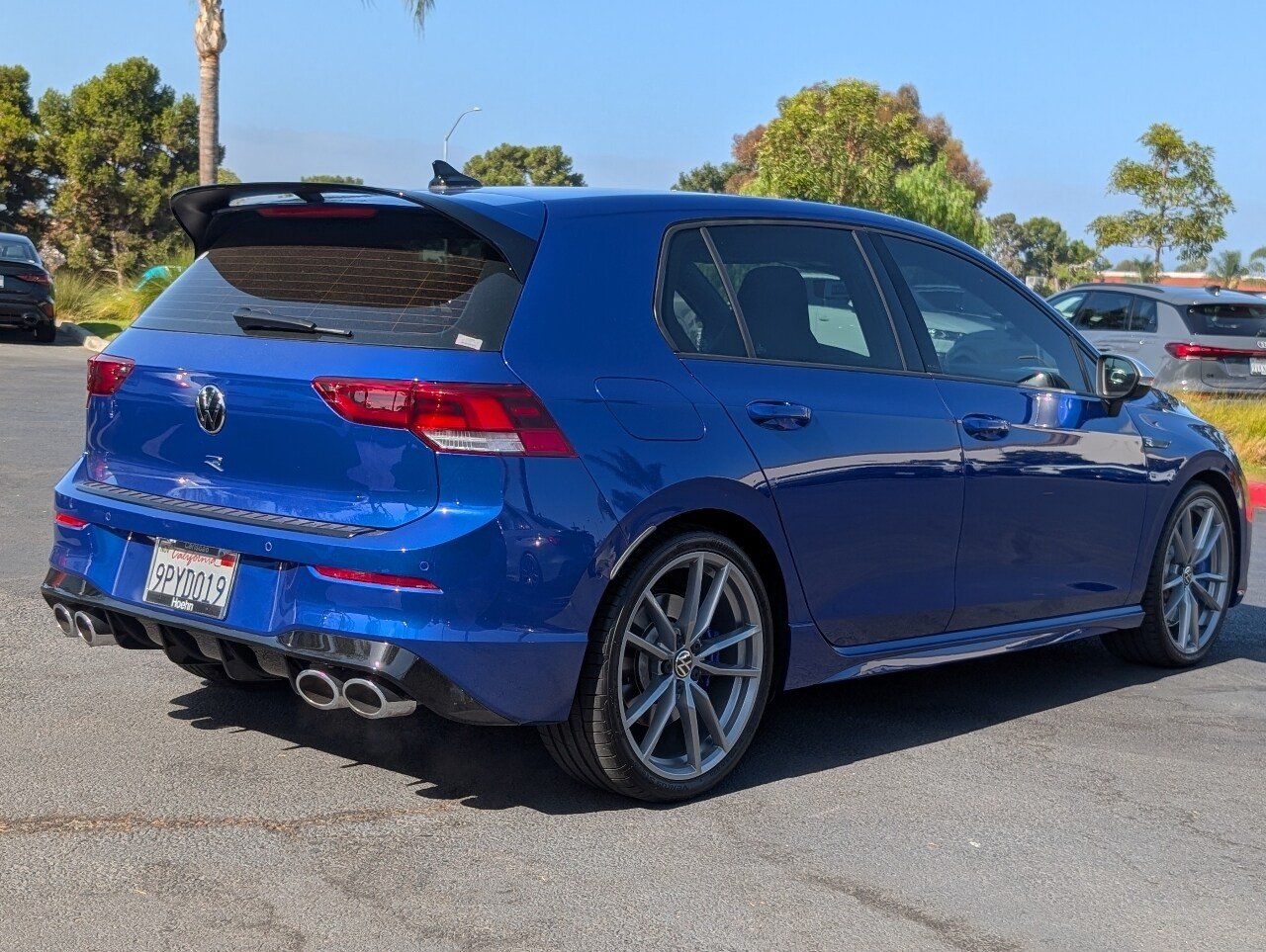 Used 2024 Blue Volkswagen 2.0T image 11