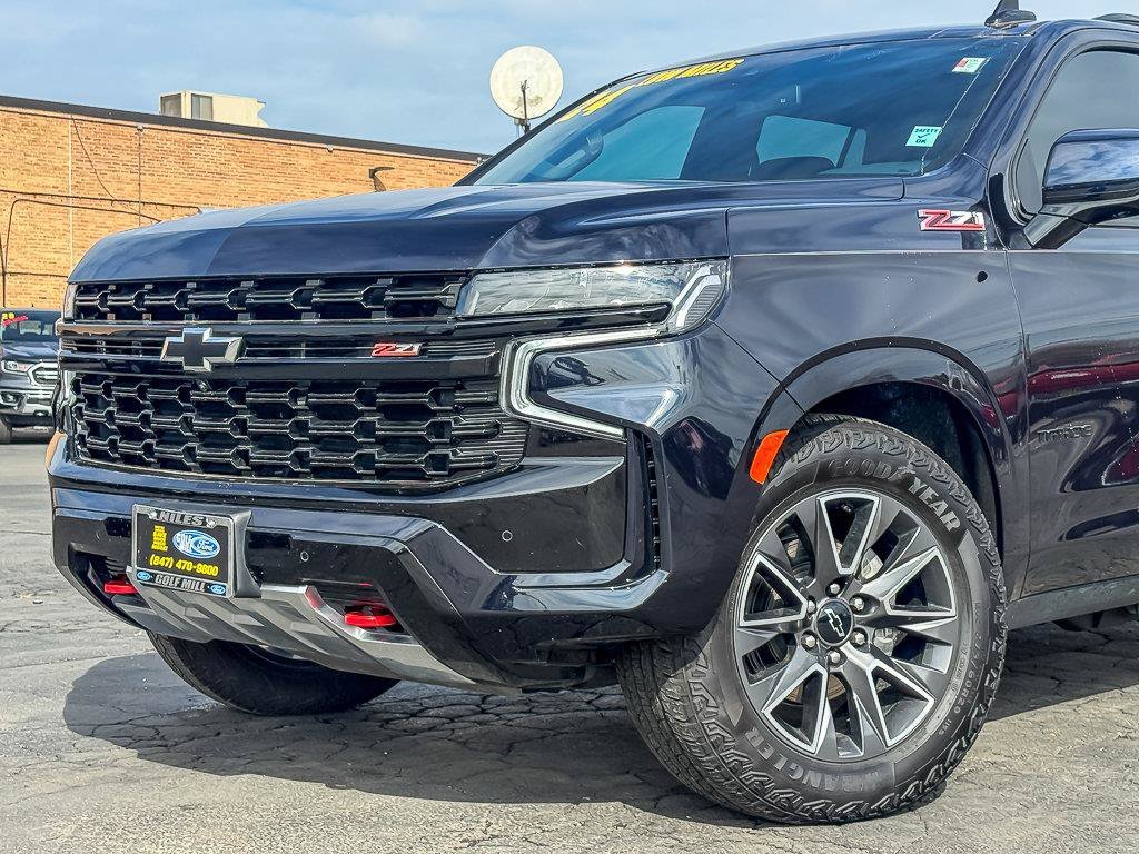 Used 2024 Midnight Blue Metallic Chevrolet Z71 image 3