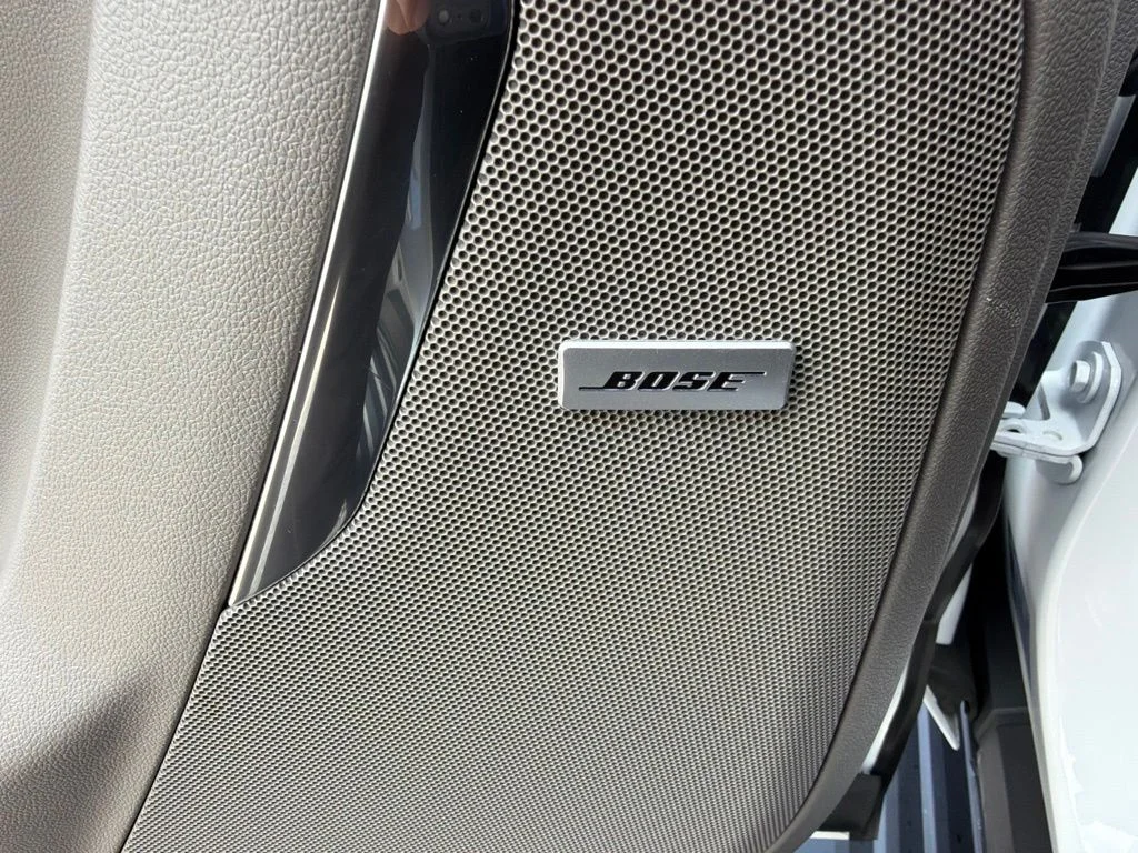 Used 2024 White Chevrolet LT image 20