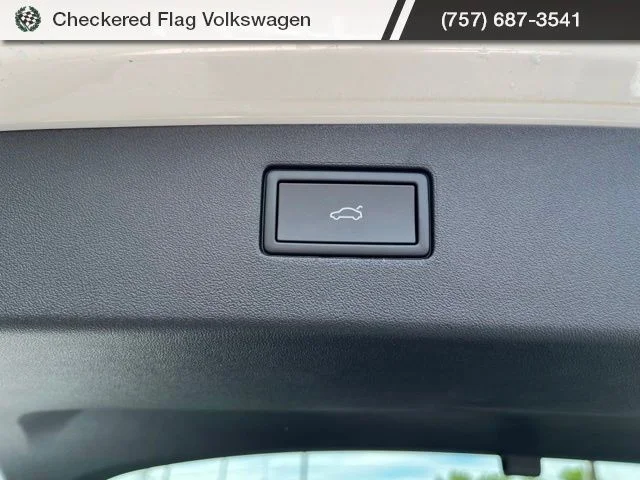 New 2026 White Volkswagen 2.0T SE image 34