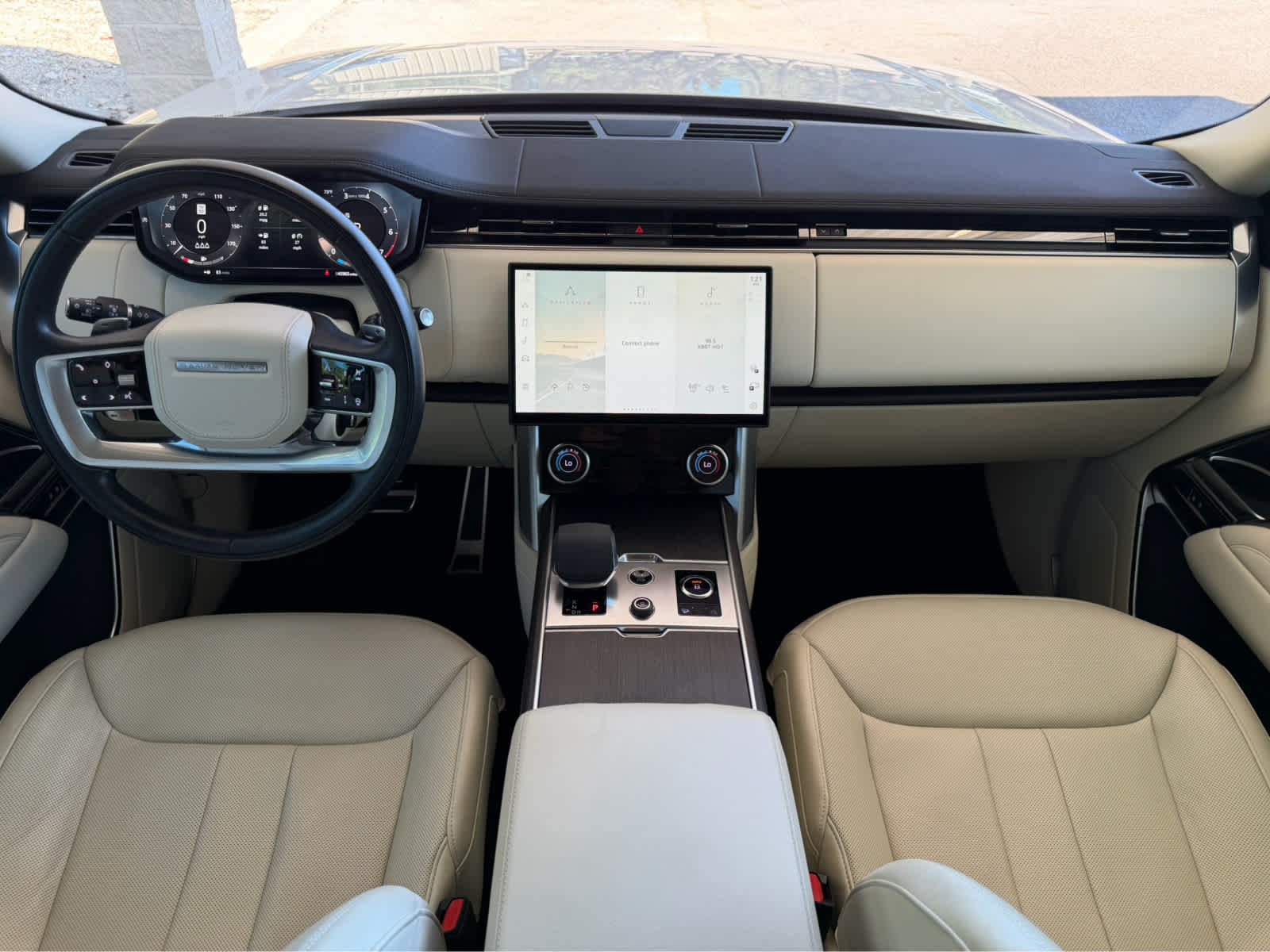 Certified Used 2023 WHT Land Rover SE image 16