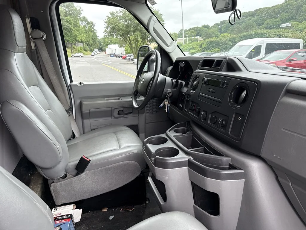 Used 2019 Oxford White Ford Base image 20