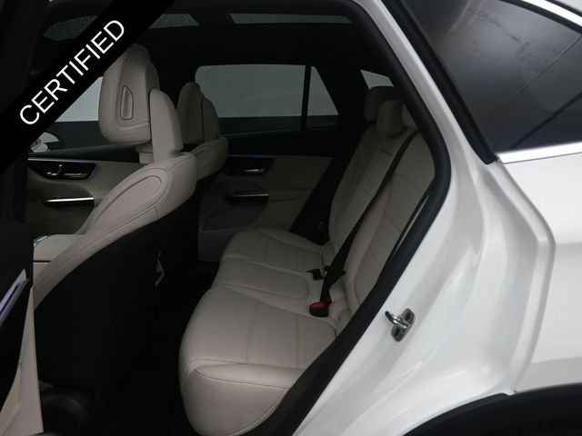 Used 2025 White Mercedes-Benz GLC 300 image 23