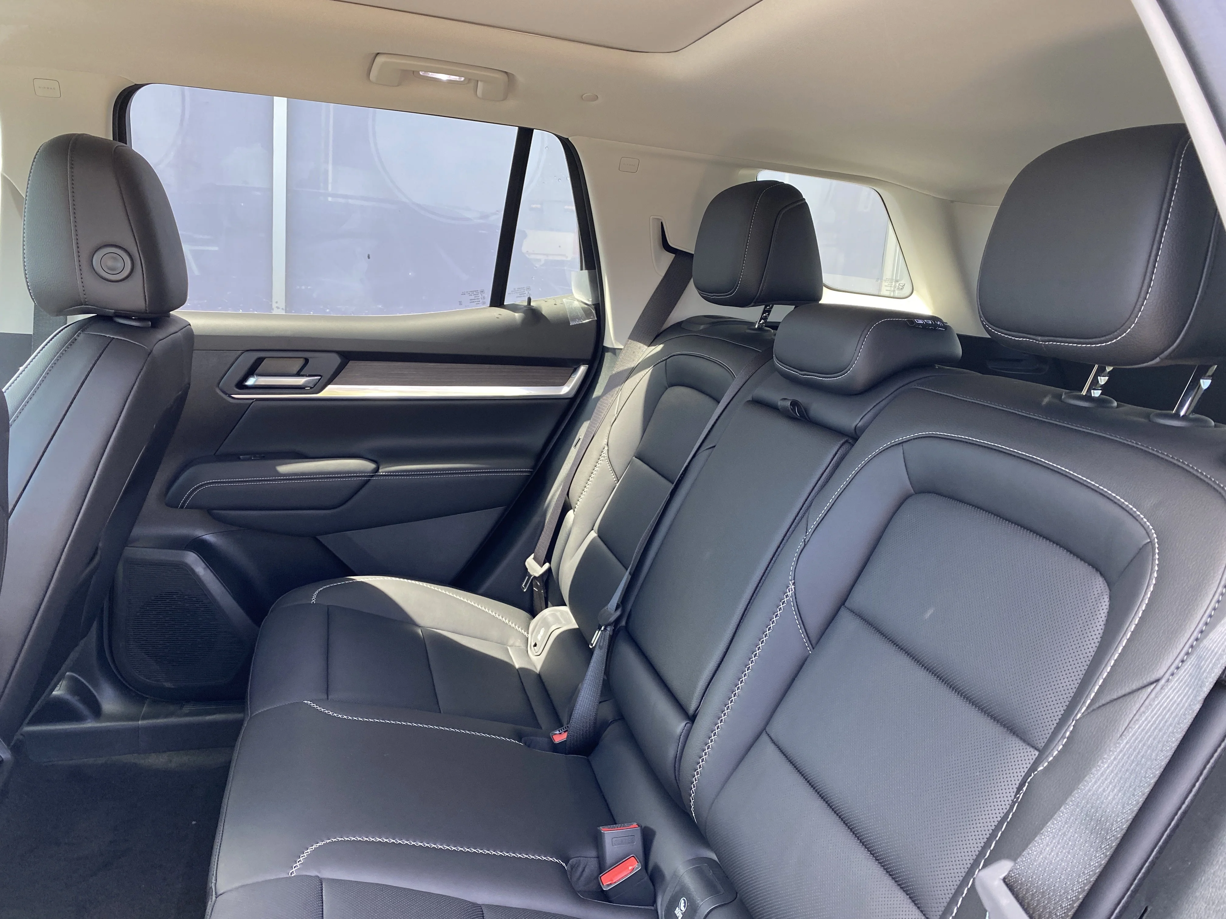 New 2026 DOWNPOUR METALLIC GMC AWD Denali image 28