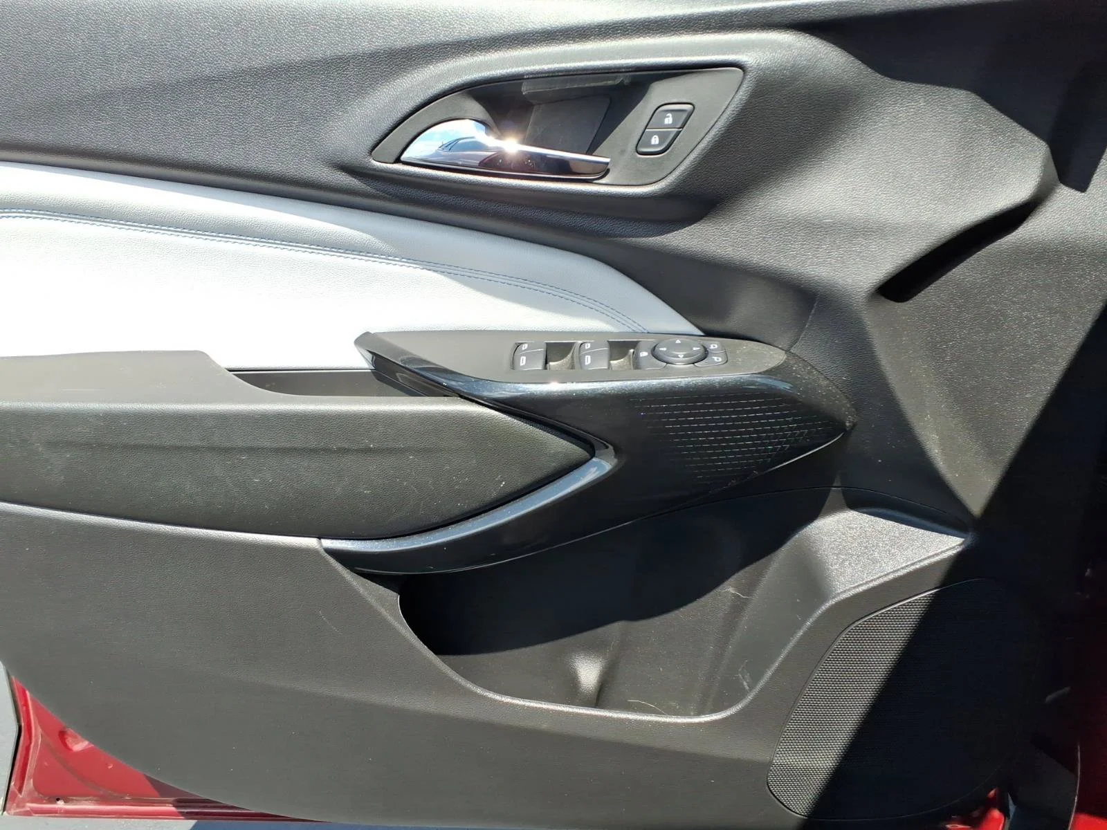 Used 2025 Crimson Metallic Chevrolet LT image 22