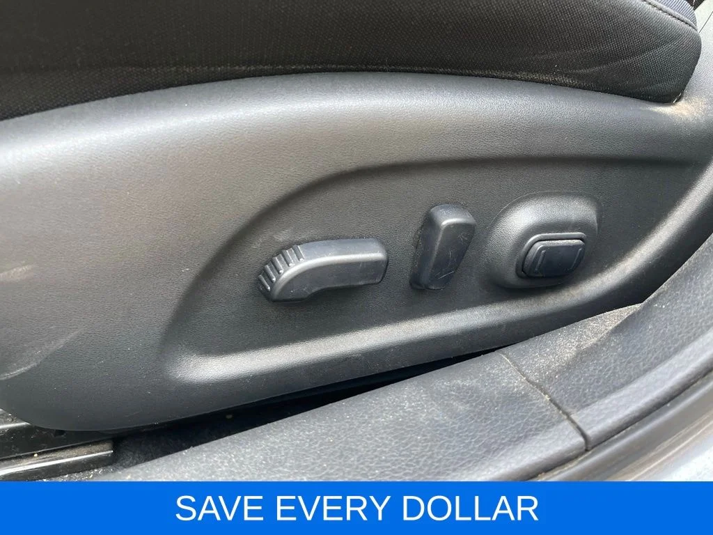 Used 2016 Gray Nissan 2.5 SV image 20