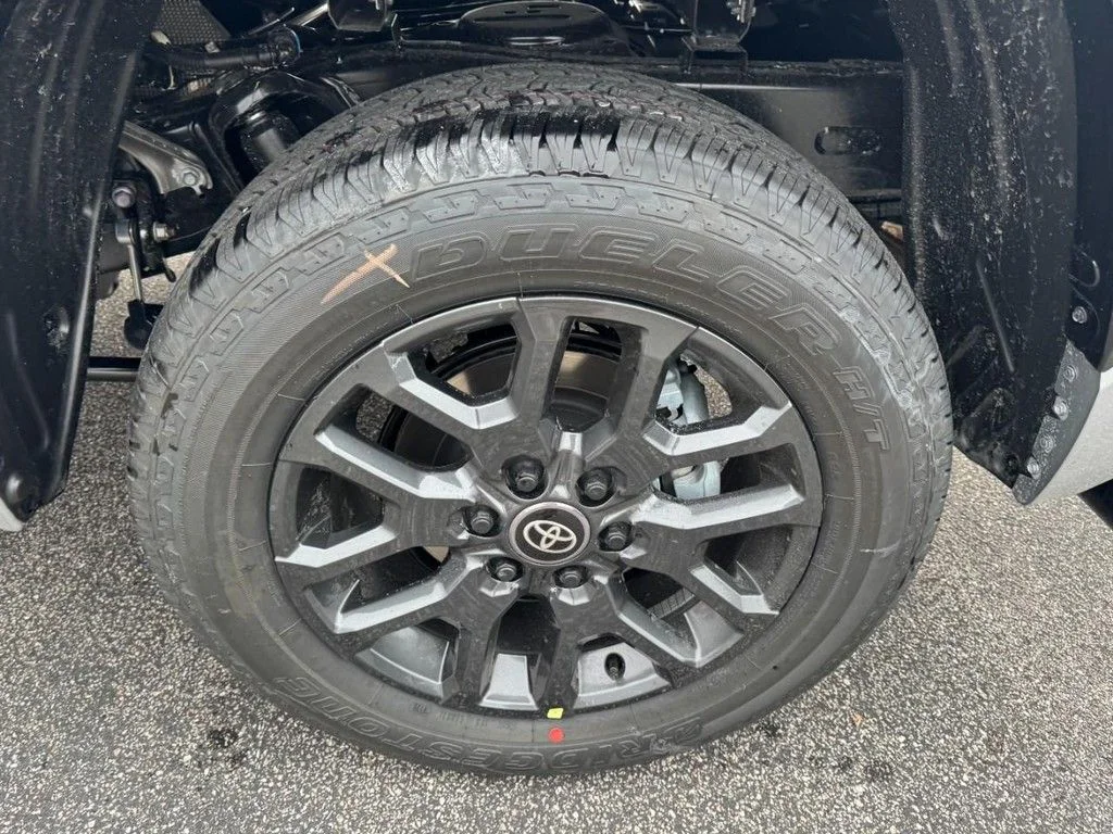 2026 Toyota Tundra Platinum - Photo 7