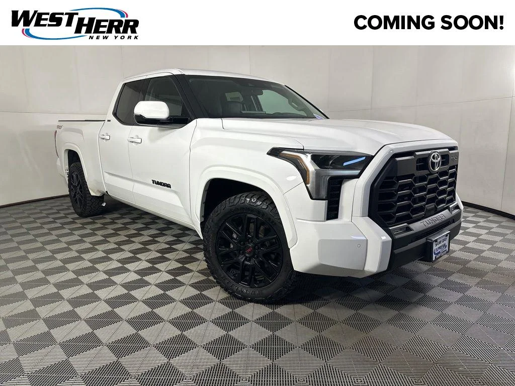 Used 2022 White Toyota SR5 image 1